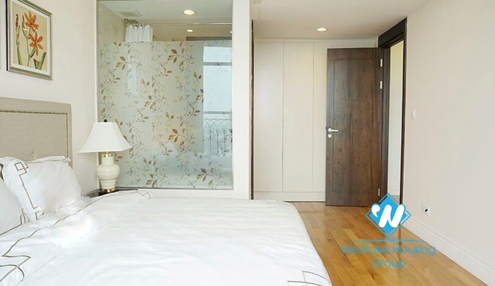 Two bedroom apartment for rent in Hoang Thanh tower,